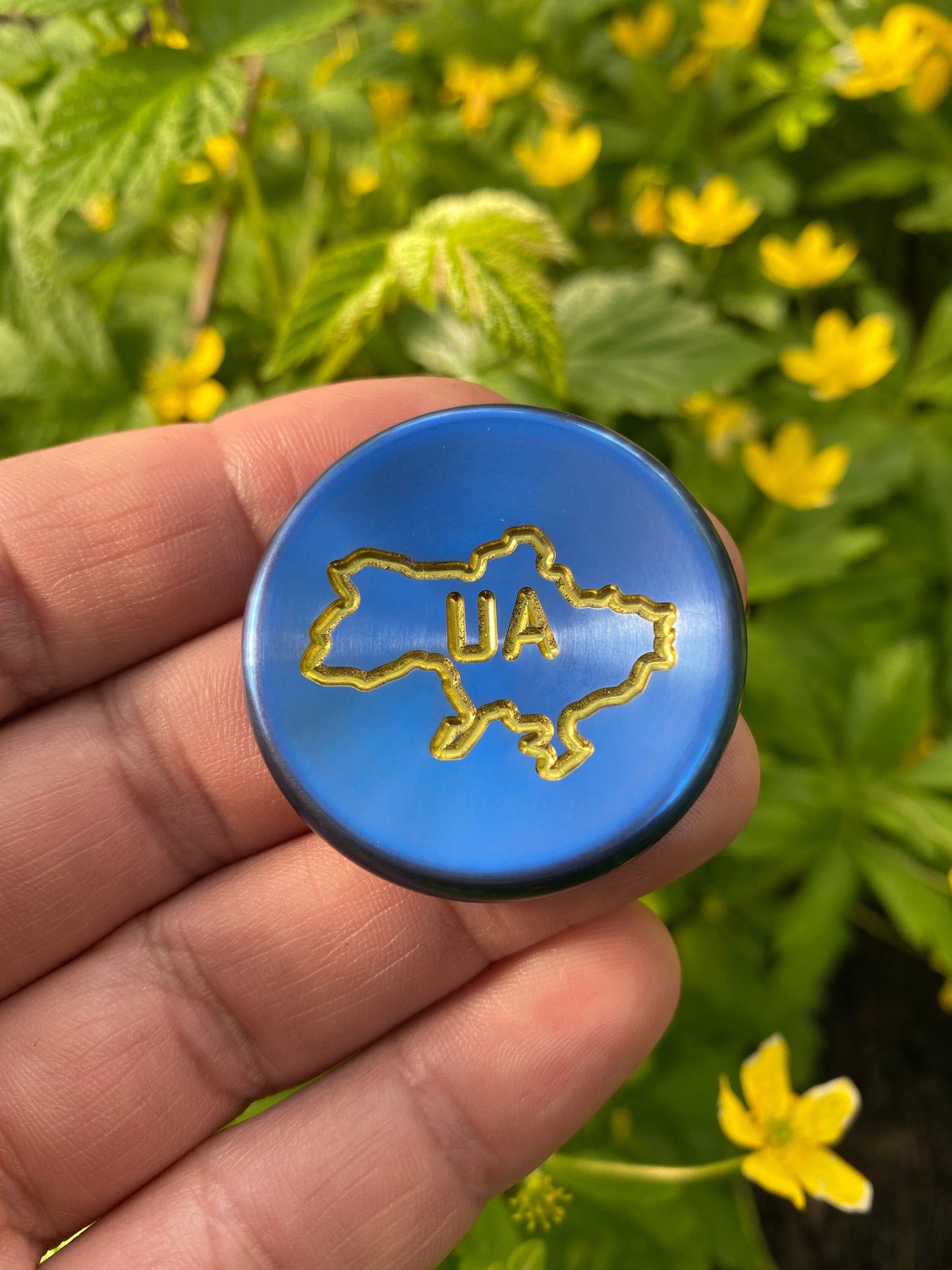 Titanium contact coin Ukrainian Wave, skill toy, Fidget stone, worry coin, pocket toy